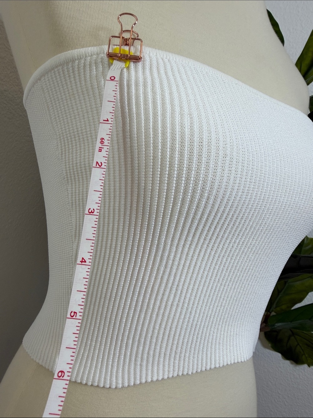 Aritzia Ribbed Strapless Tube Top - Picture 3 of 7